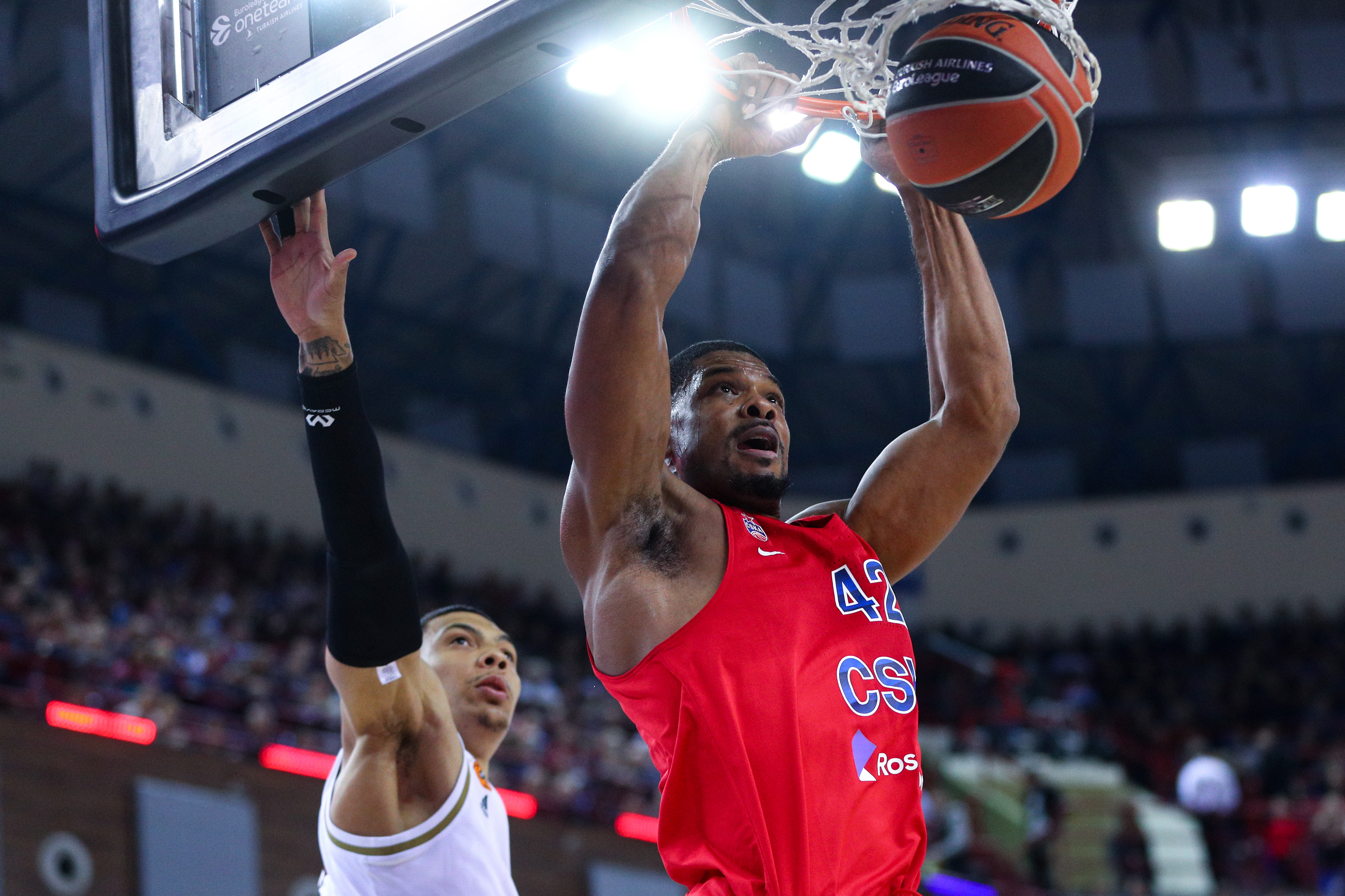 Власти намерены построить на Сельме баскетбольный центр с гостиницей и студией для «создания контента»