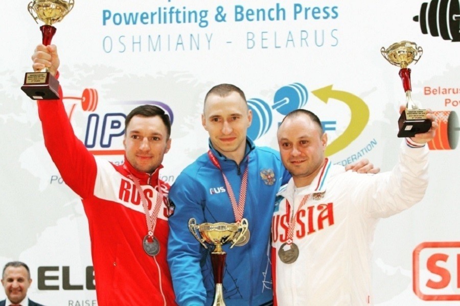 Спортсмен из Калининграда выиграл Кубок Европы по классическому жиму