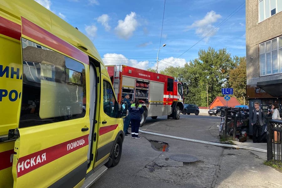 В МЧС рассказали подробности о пожаре в офисном здании в центре города