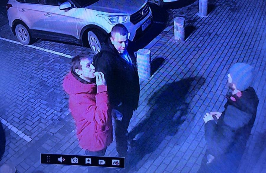 В Калининграде разыскивают мужчин, отобравших у пенсионера деньги (видео)
