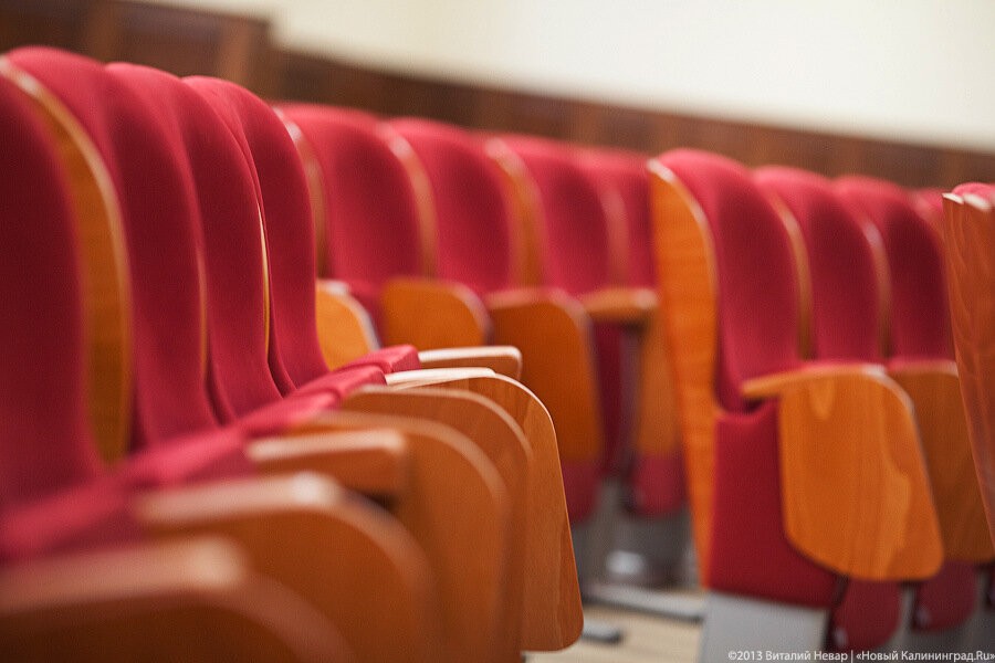 Областные надеются оборудовать кинозал в ФОКе Светлогорска
