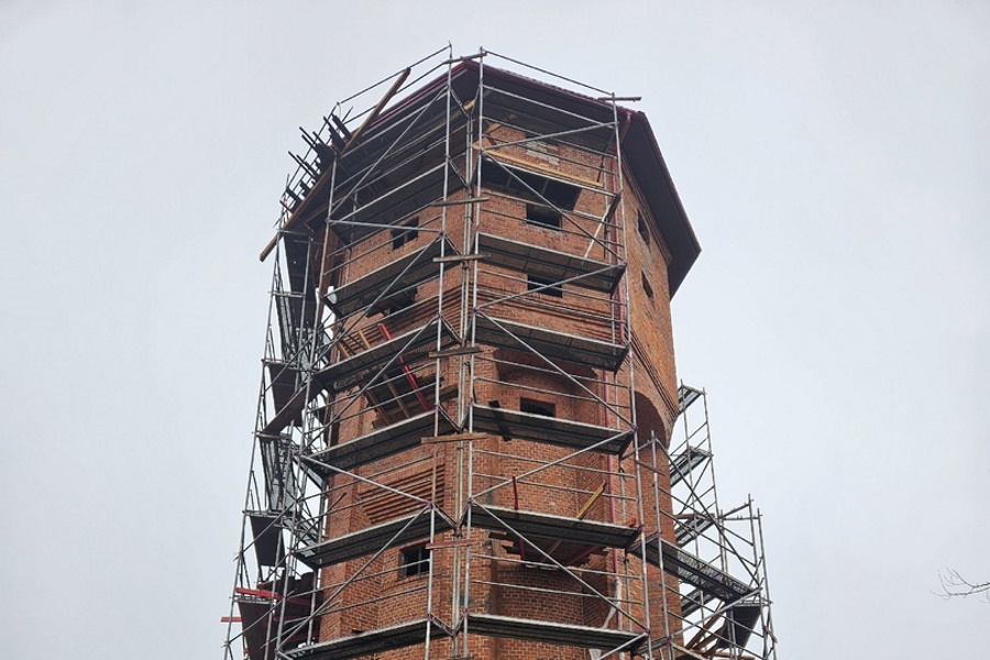 Собственник водонапорной башни в Чистых Прудах: «Восстанавливаем и ищем идею»
