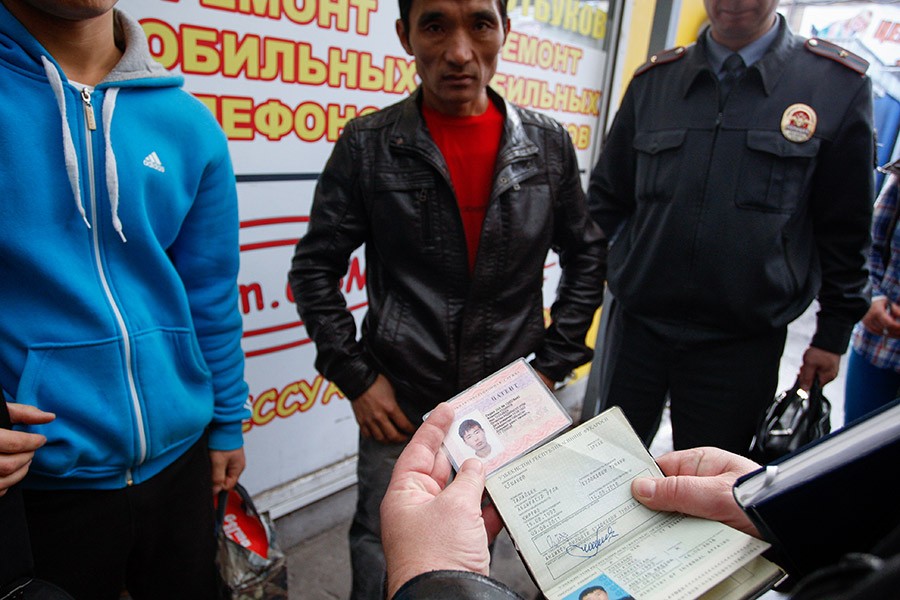 В  МВД отчитались о снижении количества нелегальных мигрантов в стране