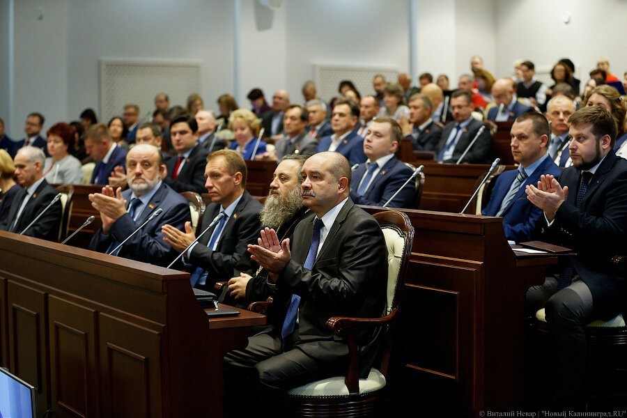 Избирком выдал удостоверение депутата облдумы Александру Московцу