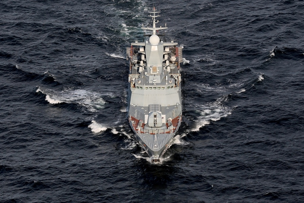  Надводную обстановку в Красном море мониторит «Ка-27» Балтфлота