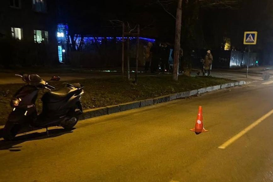 В пользу пенсионерки, сбитой подростком на скутере, хотят взыскать полмиллиона (фото)
