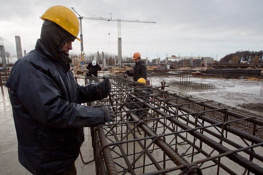 Путин поручил отменить штрафы для подрядчиков по госконтрактам