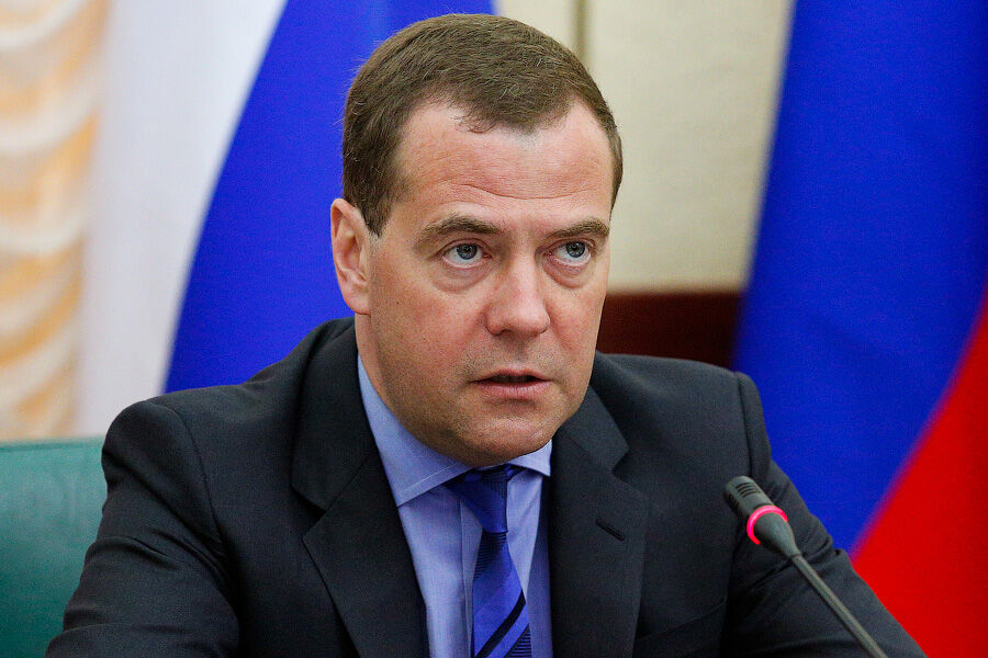 Медведев скептически оценил возможность возобновления переговоров РФ с Украиной