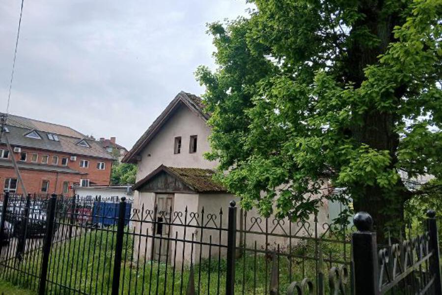 Росимущество выставило на торги заброшенное здание в центре Гурьевска