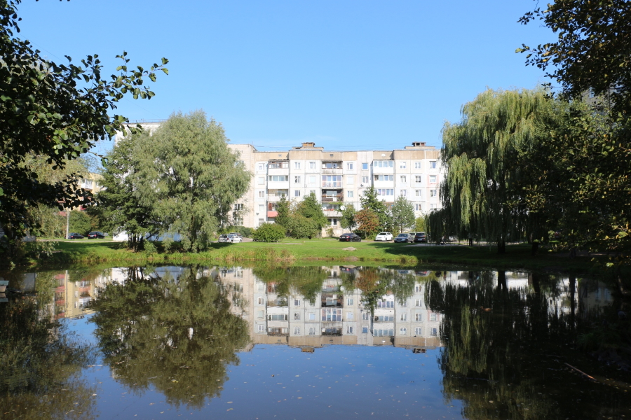 В Чкаловске началось благоустройство территории у озера на ул. Беланова