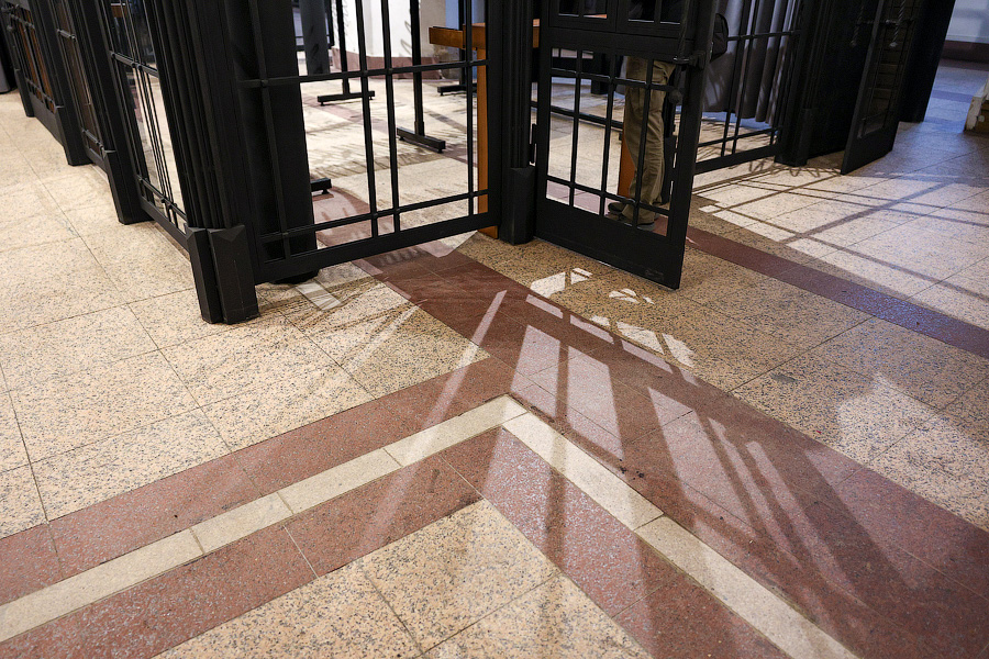 «Подправить строгость готики по ГОСТу»: в Кафедральном соборе реконструировали фойе (фото)