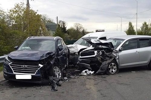 В ДТП с тремя автомобилями на ул. Горького пострадал ребёнок
