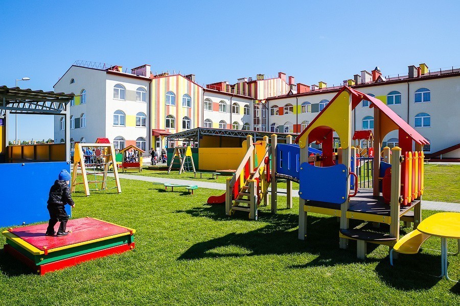 Эпидемиологи призывают не водить детей на детские площадки