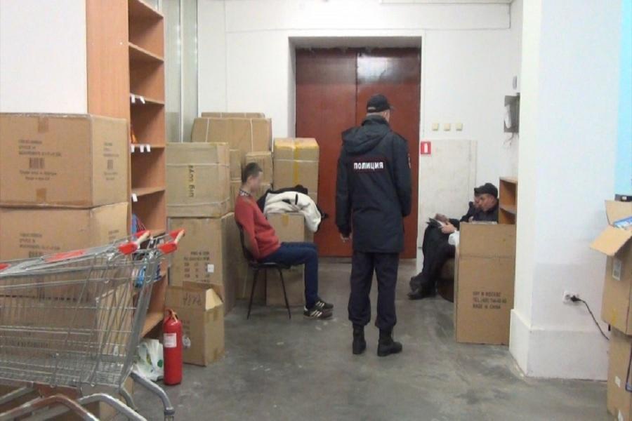 В Калининграде 18-летний парень попытался ограбить склад игрушек (фото) 