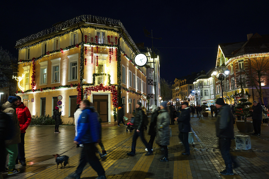 Новогоднее украшение Зеленоградска сохранят до середины февраля