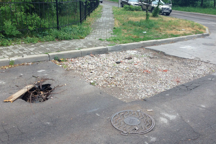 Прокуратура внесла Ярошуку представление из-за ямы на Литовском валу 