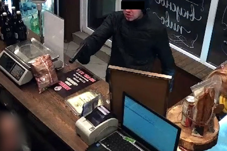 В Калининграде продавец предотвратила вооруженное ограбление магазина (фото)