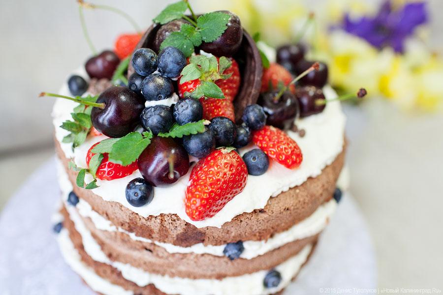 Диетолог объяснил, почему не следует есть много вишни и черешни