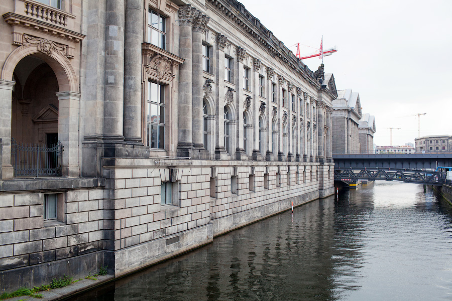 Горвласти собираются благоустроить набережные у биржи и напротив Музея Мирового океана