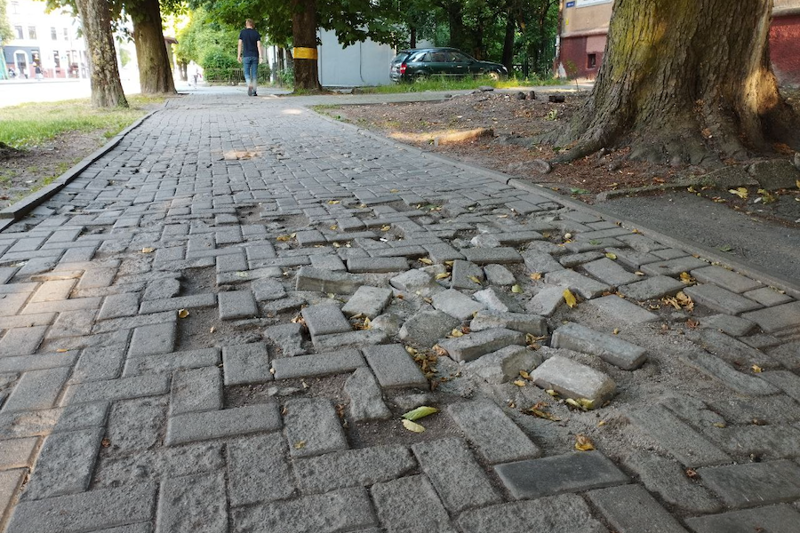 Ремонт тротуара на проспекте Мира в ходе торгов подешевел на 15%