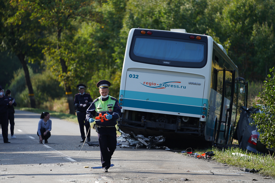 Перевозчик решил дополнительно выплатить семьям погибших под Круглово по 100 тысяч рублей