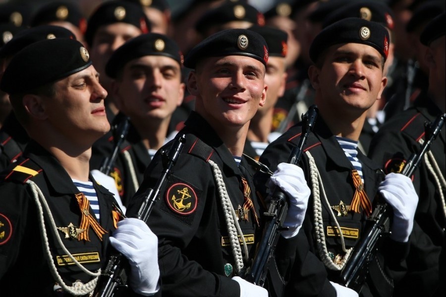 На парады Победы в Москву и Санкт-Петербург отправляются 450 морпехов Балтфлота