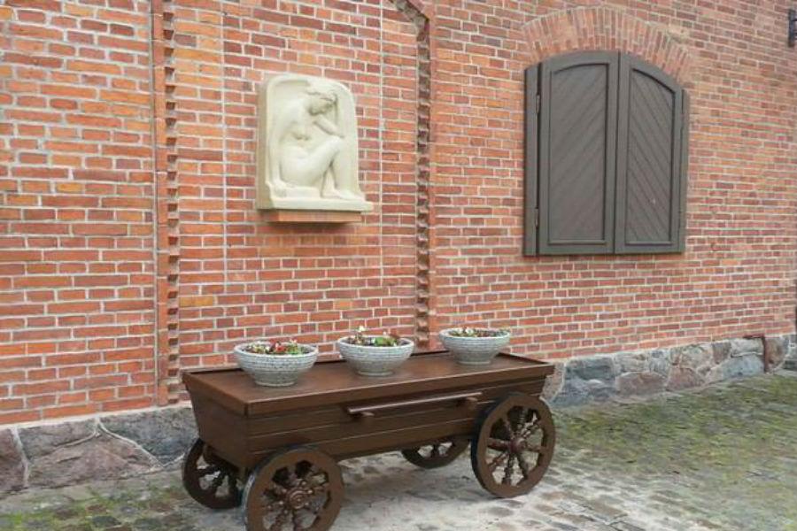 В Музее Мирового океана появилась еще одна скульптура Станислава Кауэра (фото)