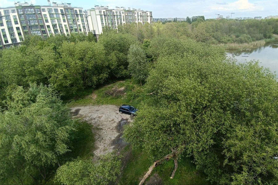 В Калининграде ищут подрядчика для оборудования разворотной автобусной площадки