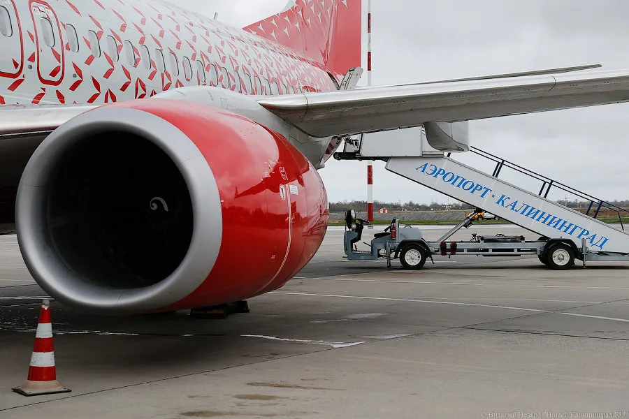 Вылетевший из Москвы в Калининград Boeing экстренно вернулся в Шереметьево