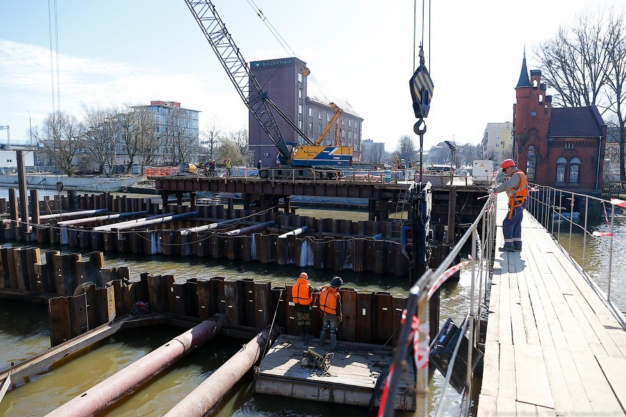 Алиханов поручил установить видеокамеры для контроля ремонта Высокого моста