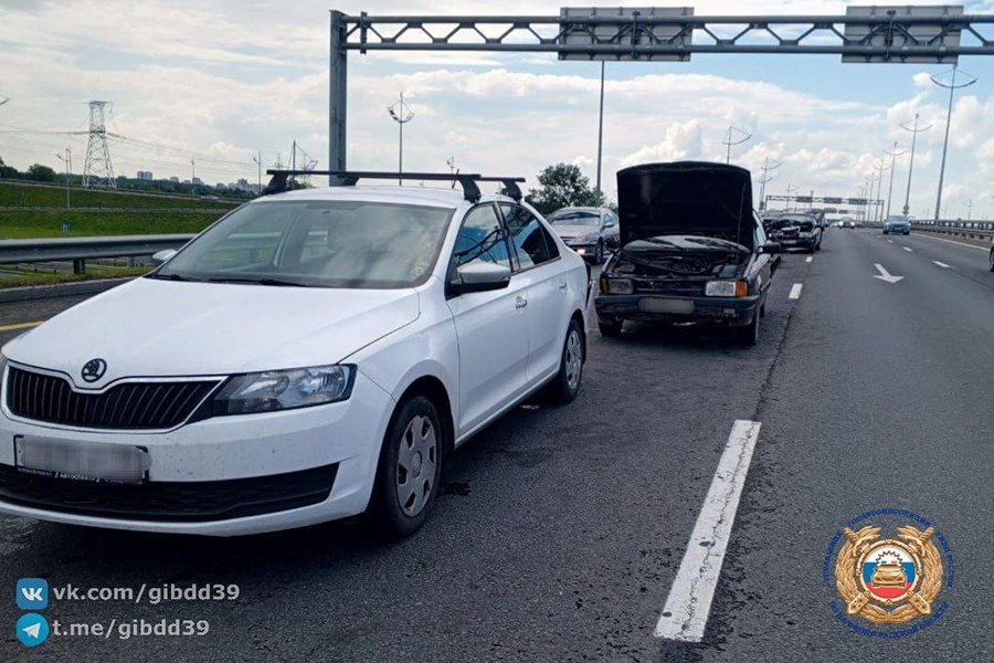 На Северном обходе Калининграда произошло массовое ДТП (фото)