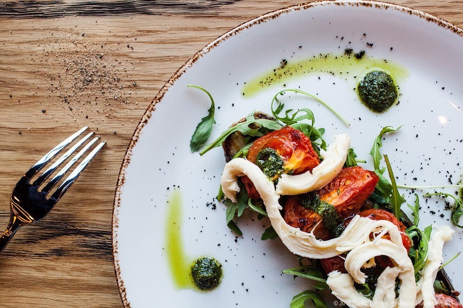 Оправданные ожидания: зачем идти в «Базилик» Максима Здрадовского