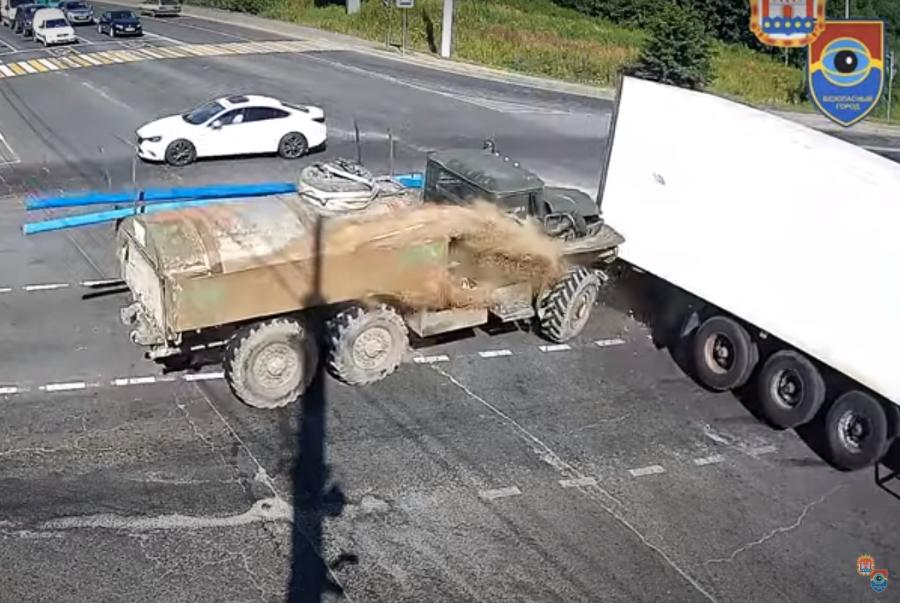 «Безопасный город» собрал подборку ДТП в Калининграде за сентябрь (видео)