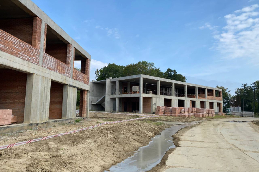 В Филинской бухте завершили строительство четырёх корпусов детского лагеря