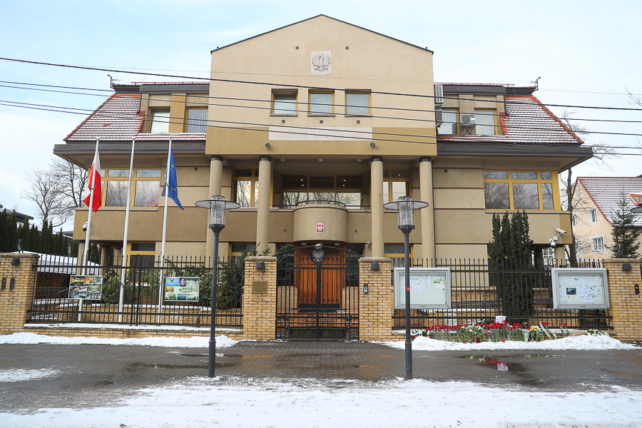 Посольство РФ: Польша больно ударила по самой себе, закрыв консульства в России