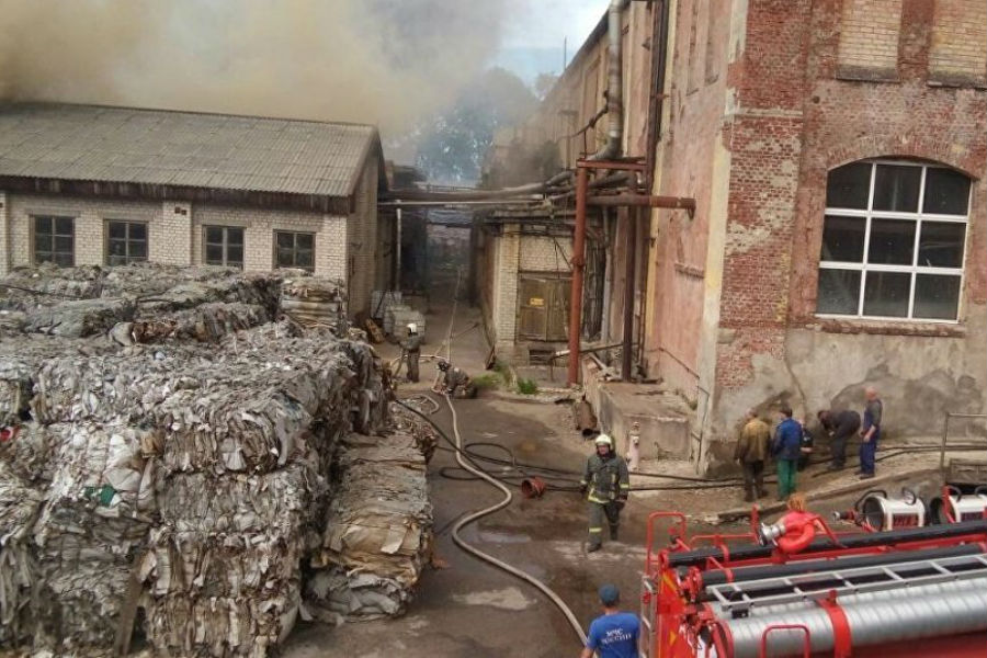 Пожар на ЦБЗ в Советске в 2018 году. Фото пресс-службы регионального управления МЧС