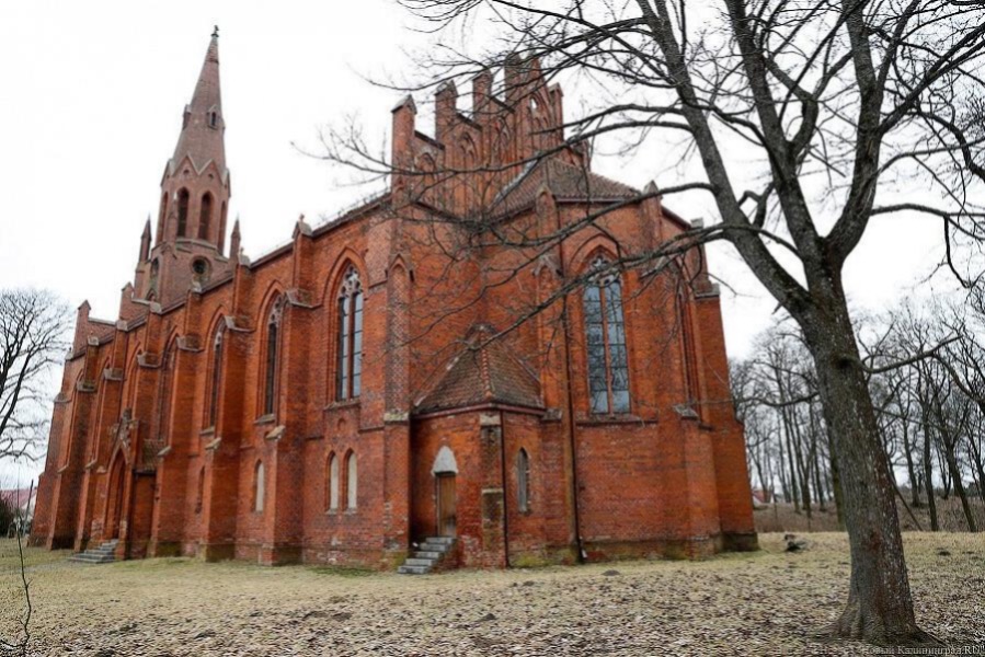 Власти озвучили примерную дату открытия после реконструкции кирхи в Славске (фото)