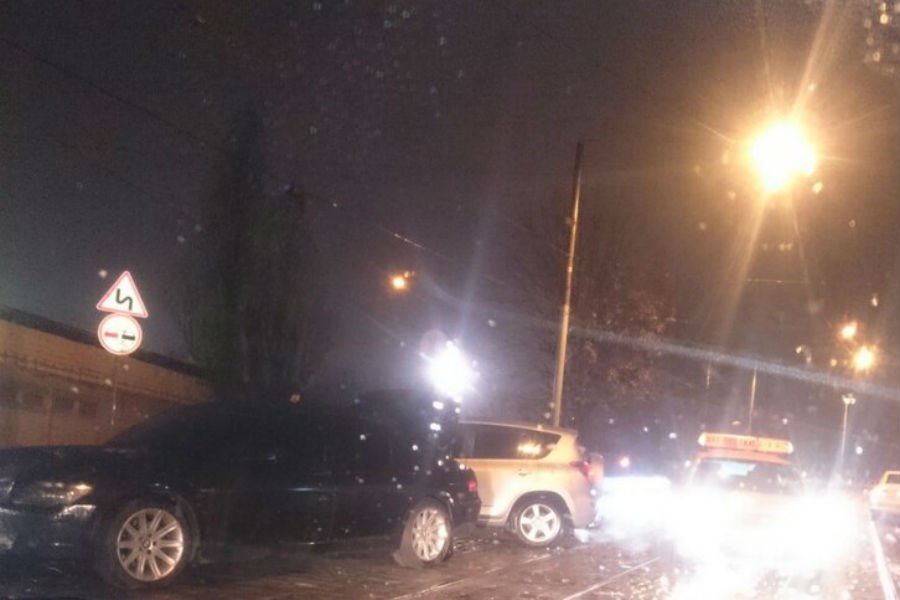 На открывшемся после ремонта мосту на Суворова произошло ДТП (фото)