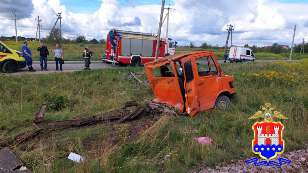 В КЖД уточнили подробности столкновения «Ласточки» с микроавтобусом в Дорожном