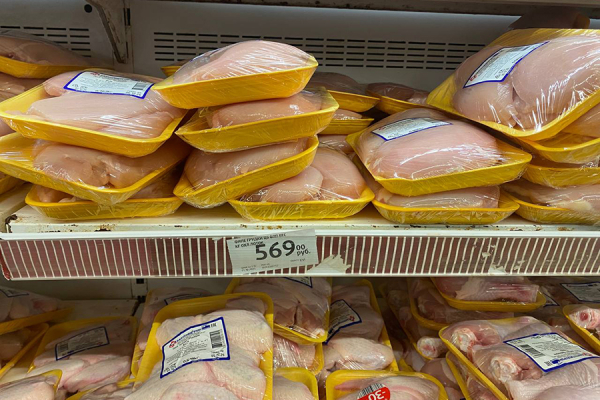 Очередной «скачок» филе: как изменились цены на продукты в Калининграде за месяц