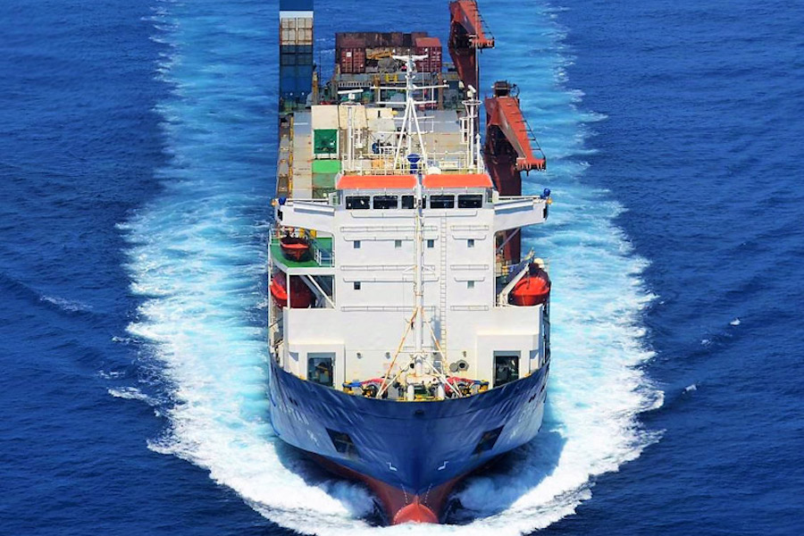 Калининградские паромы начали заходить в Большой порт Санкт-Петербурга