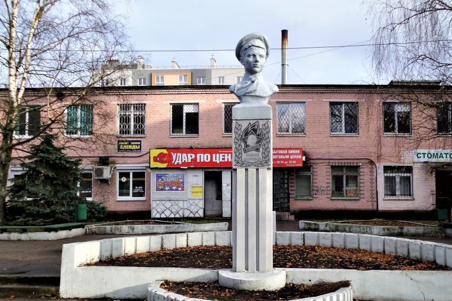 Власти выделили 1,3 млн рублей на «сохранение» бюста Павлика Морозова