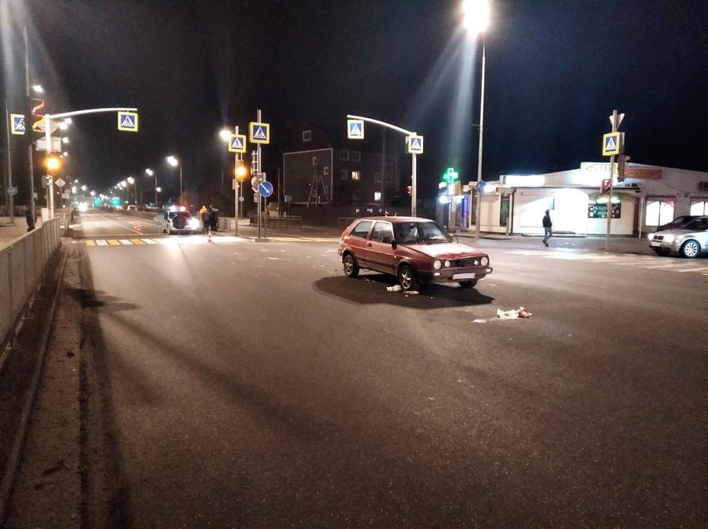 Водитель, сбивший женщину на Шатурской, управлял машиной без прав