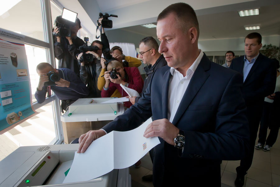Врио губернатора Калининградской области проголосовал на Сельме (фото)