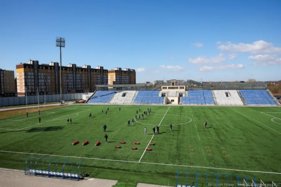 На ремонт трибуны стадиона на Сельме в Калининграде выделили 8,3 млн рублей