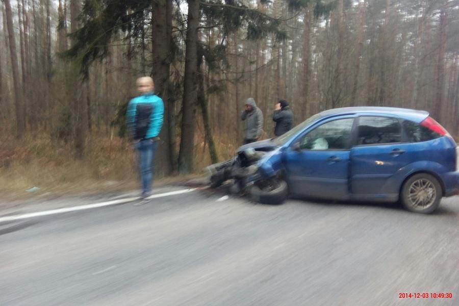 На Балтийском шоссе столкнулись «КИА» и «Форд», движение затруднено (фото)