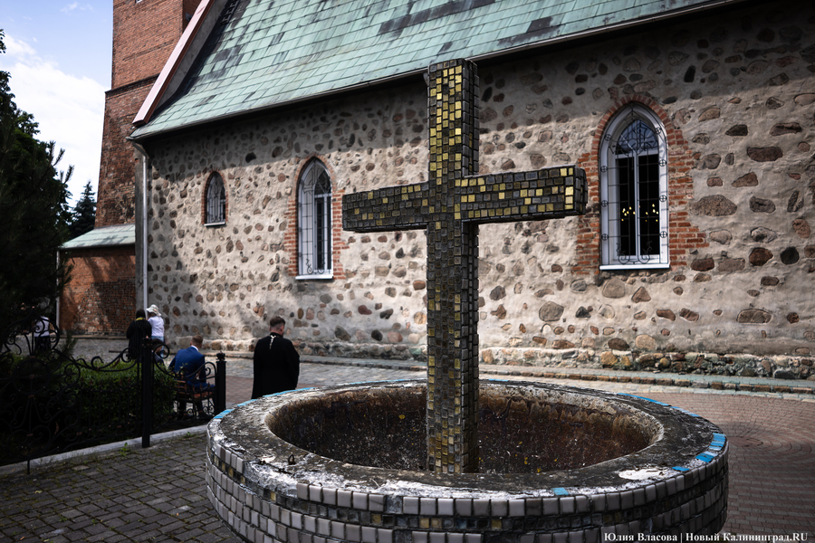 Патриарх Кирилл поздравил калининградцев с 40-летием открытия первого прихода