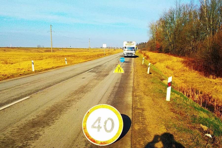 На трассе Советск-Гусев грузовик сбил подростка, перебегавшего дорогу (фото)