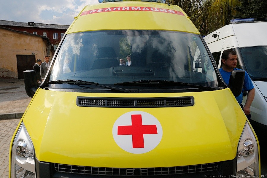 Из окна бара в Калининграде утром выпал мужчина