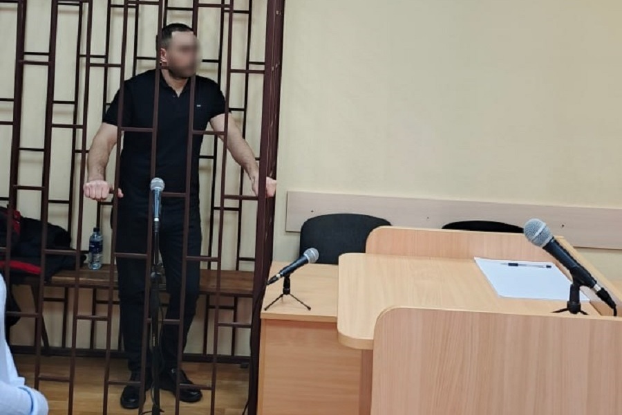 В Правдинске инспектор ДПС получил срок и лишился звания из-за взятки в 30 тысяч